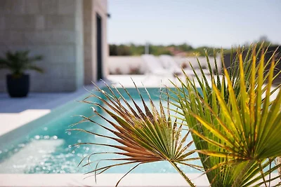 Villa AMARIS mit privatem beheiztem Pool