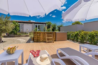 Studiowohnung LAVANDA mit Pool