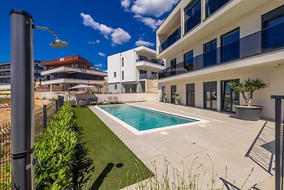 Luxusapartment LaRiv I mit Pool