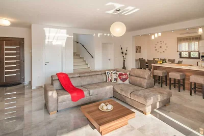 Villa LAURA