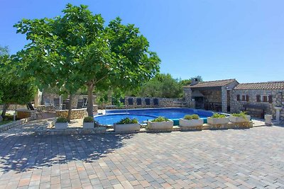 Ferienwohnung LANTANA mit Pool