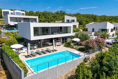 Villa LUXOR con piscina riscaldata