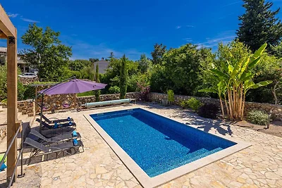 Schöne Villa MAY mit Pool