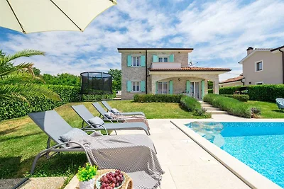 Casa vacanze JOSEPHINE con piscina riscaldata