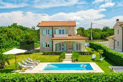 Casa vacanze JOSEPHINE con piscina riscaldata