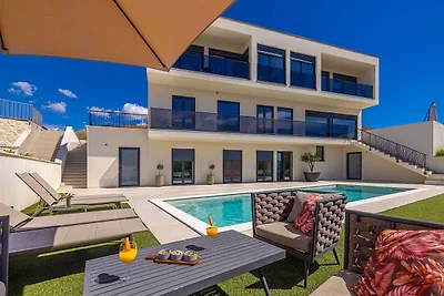 Luxusapartment LaRiv I mit Pool