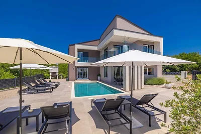 Villa LA VIE mit privatem Pool