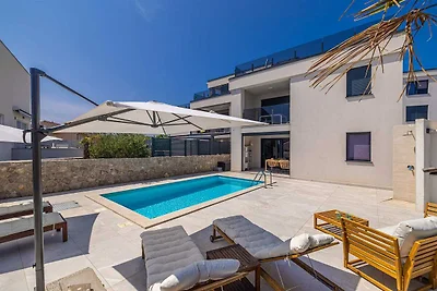Appartamento SEA LA VIE con piscina