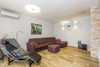 Casa vacanze BRZAC con vista mare