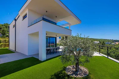 Luxusvilla 45° mit Infinity-Pool
