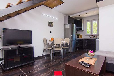 Ferienhaus NOVKOVIC mit Garten