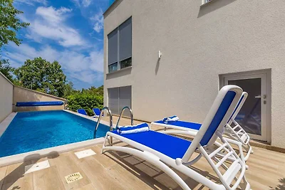 Lussuosa villa DRAZINE con piscina riscaldata