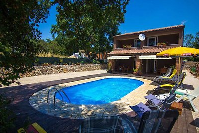 Ferienhaus NOVKOVIC mit Garten