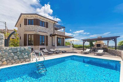 Villa CAVALLO with Pool & Sea View