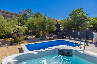 Ferienhaus KUNTENTA mit Pool