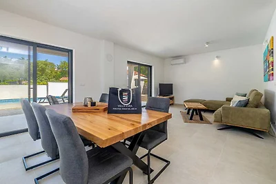 Ferienhaus SARA mit privatem Pool