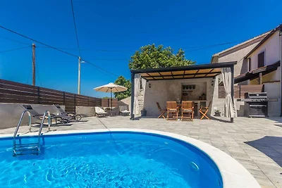 Casa vacanze PAVOVCI con piscina