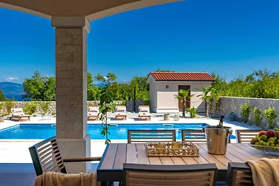 Luxusvilla GLABROVA mit Pool, Whirlpool und...