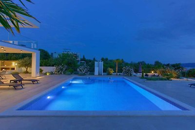 Luksusowa Villa Quadra z basenem