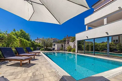 Beautiful modern Villa PHOENIX