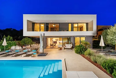 Villa LUXOR con piscina riscaldata