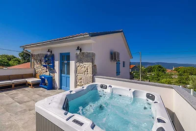 Ferienhaus KUNTENTA mit Pool