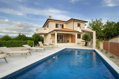 Ferienwohnung LUCAS mit privatem Pool