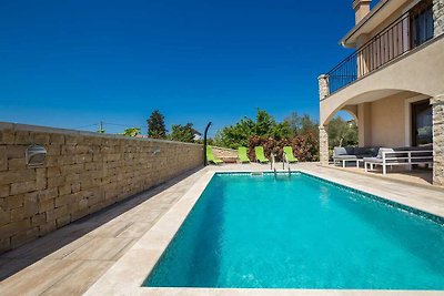 Holiday house Dijana with pool