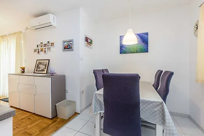 Apartment MARICA mit Pool