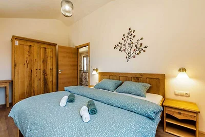 Rustikale Villa Bellamare mit Pool