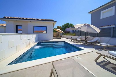 Villa QUARNARO with heated pool