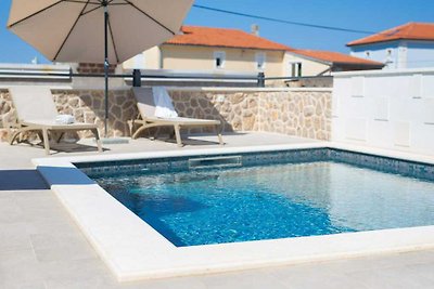 Villa QUARNARO mit beheiztem Pool