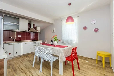 Casa vacanze BRZAC con vista mare