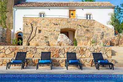 Schöne Villa MAY mit Pool