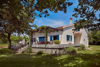 Casa vacanze GARICA con ampio giardino