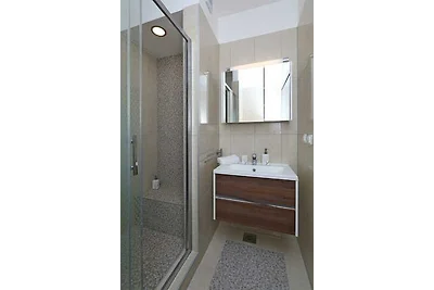 Villa LURDA mit beheiztem Pool