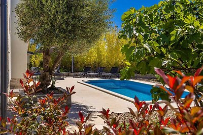 Ferienhaus KAI mit privatem Pool