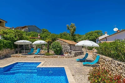 Casa in pietra di lusso Neva con piscina