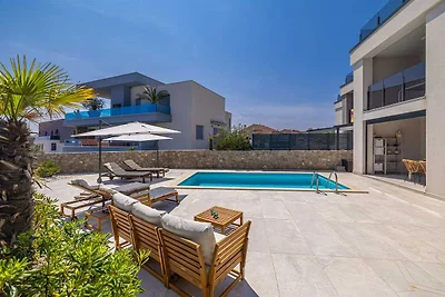 Appartamento SEA LA VIE con piscina