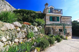 Steinhaus Jasmin mit Meerblick