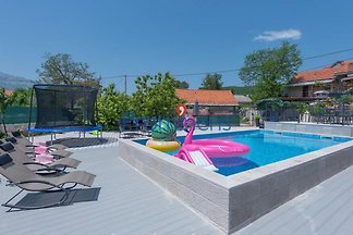 Stipanovi dvori mit Pool