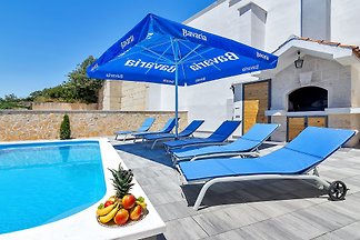 Ferienhaus Ivica mit Pool Makarska