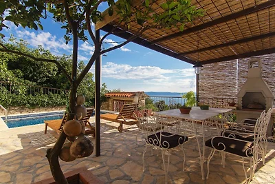 Gemütliches  Ferienhaus mit Pool