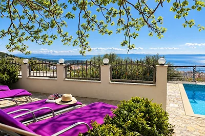 Haus Bartul mit beheiztem Pool
