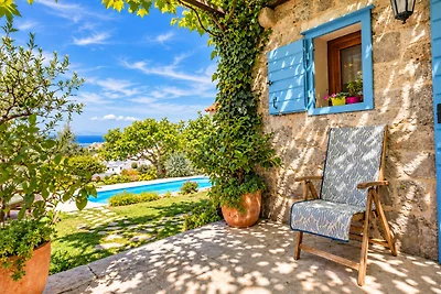 Ferienhaus Elly  Pool und Meerblick