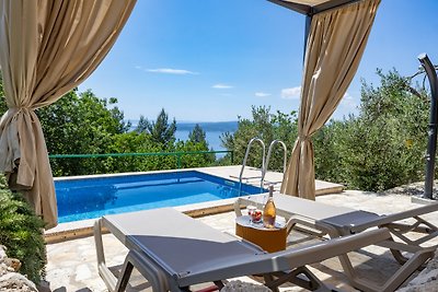 Ferienhaus Vista Mare mit Pool