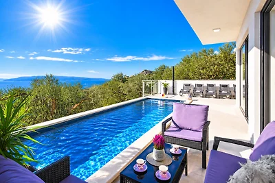Villa Anja mit Pool und Meerblick