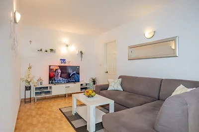 Karmela in Makarska für vier