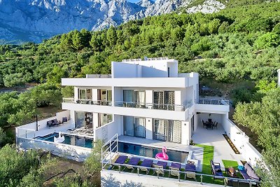 Villa Nera mit Pool in Makarska