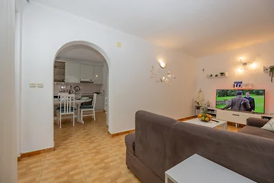 Karmela in Makarska für vier